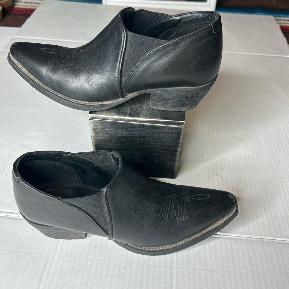 Rawhide Black Leather Ankle Boots for Women Western Vibes